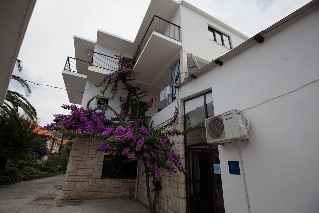 Apartments Casablanca Подстрана Экстерьер фото