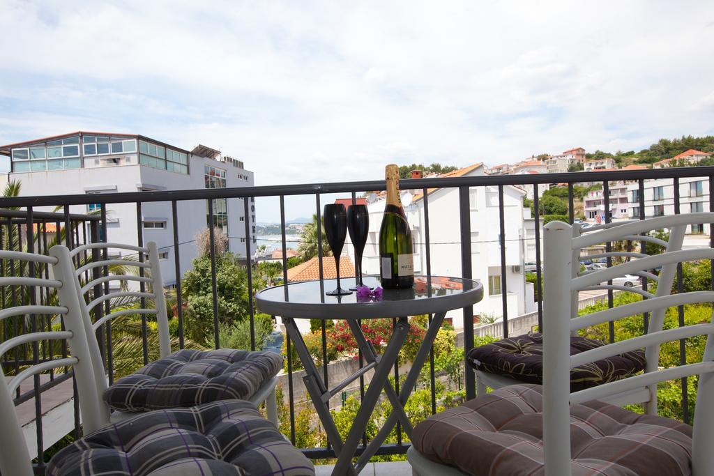 Apartments Casablanca Подстрана Номер фото