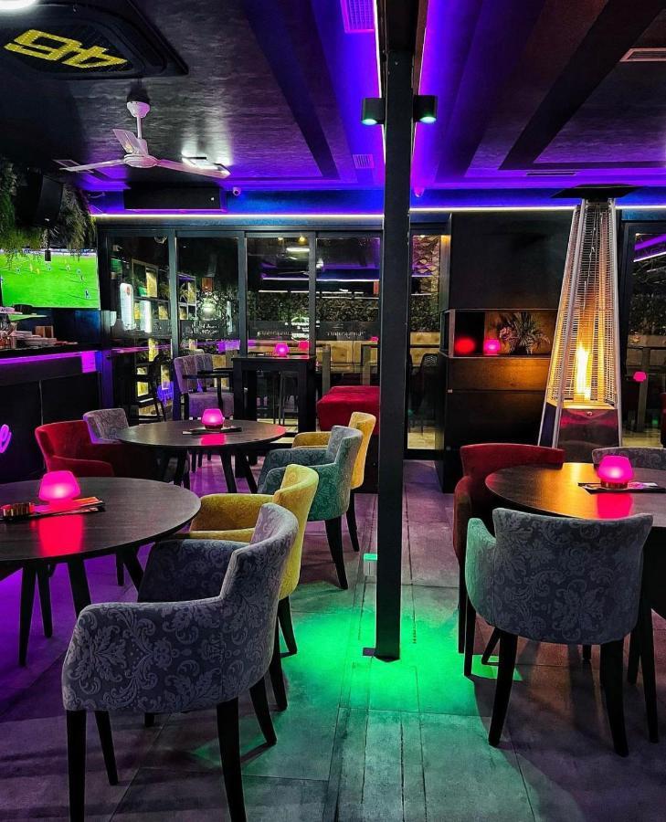 Apartments Casablanca Подстрана Экстерьер фото