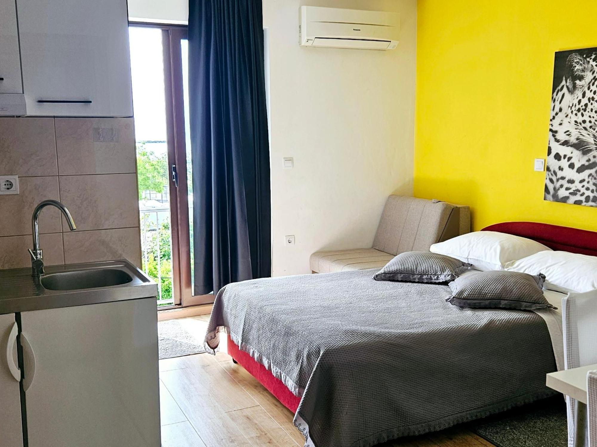 Apartments Casablanca Подстрана Экстерьер фото