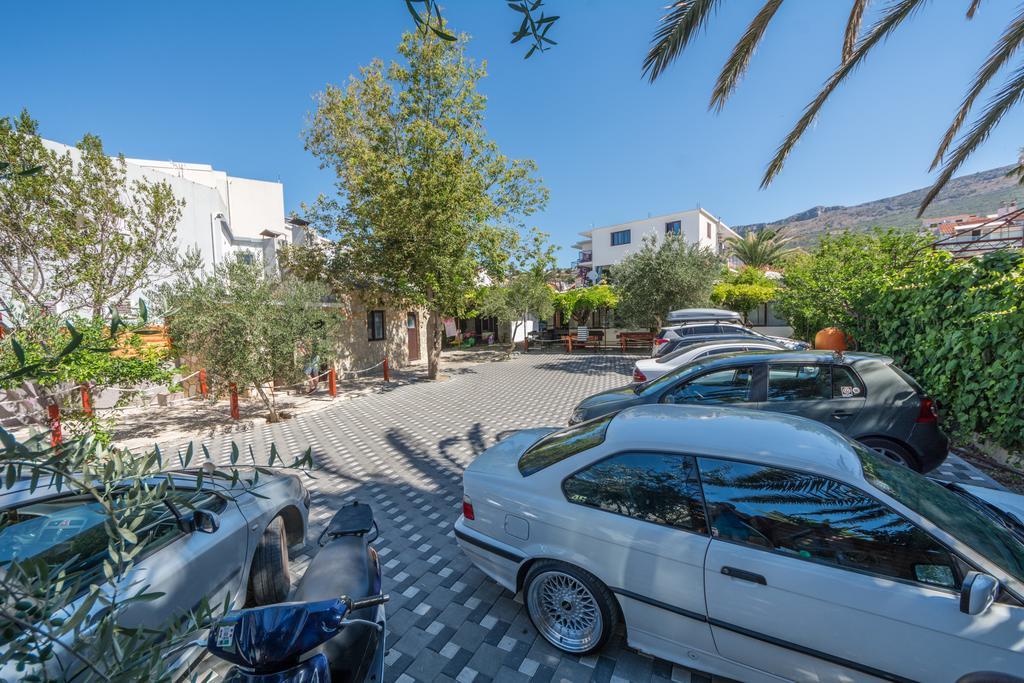 Apartments Casablanca Подстрана Экстерьер фото